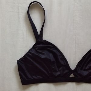 VS Unlined Triangle Keyhole Bralette, M Black